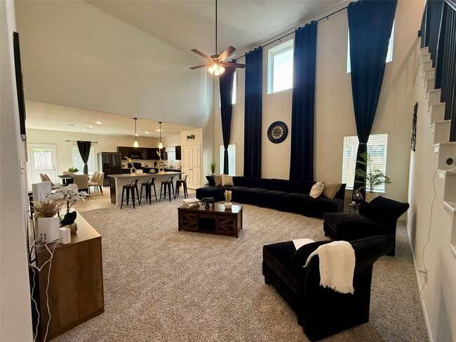 Building Photo - 527 Baobab Wy