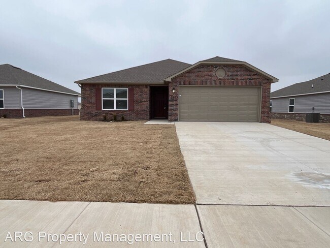 Foto del edificio - 3 br, 2 bath House - 3305 E Ricky Drive