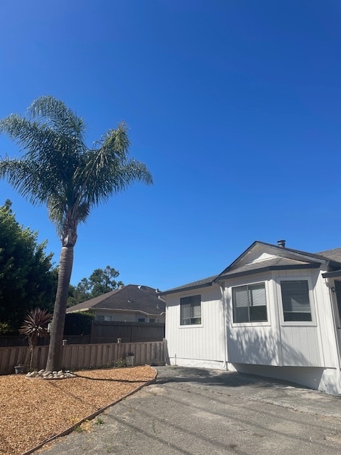 Foto del edificio - 1020 Stony Glen Ln