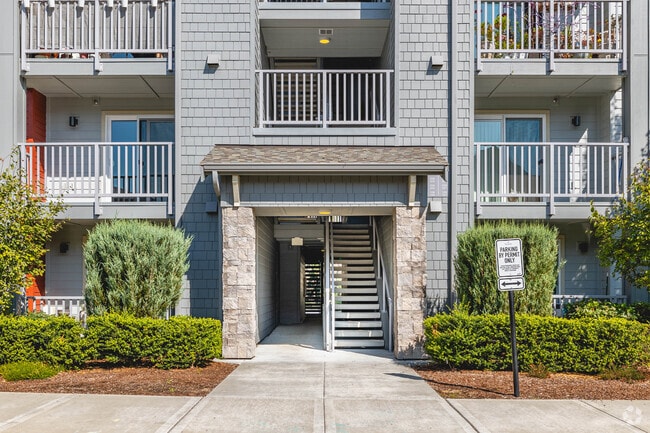 Building Photo - Panorama