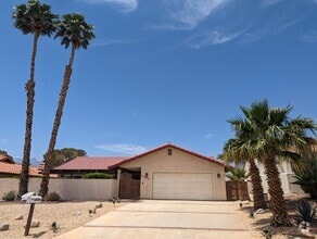 Building Photo - 64066 Doral Dr