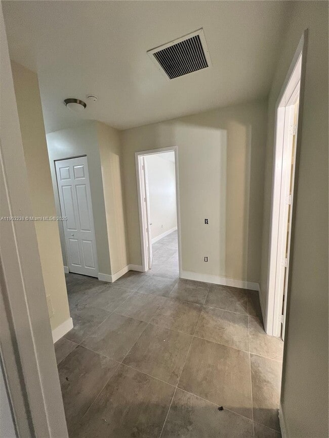 Foto del edificio - 10274 SW 180th St