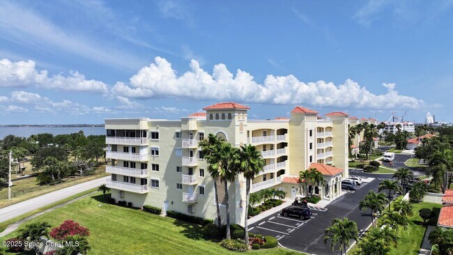 Building Photo - 732 Bayside Dr