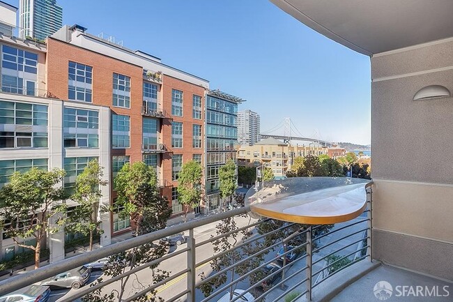 Building Photo - 219 Brannan St
