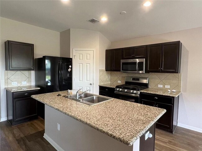 Building Photo - 13205 Breve Cove