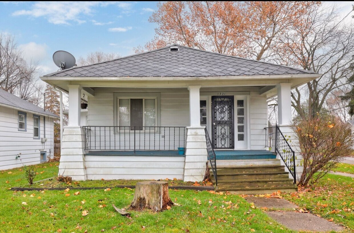 Primary Photo - Charming 2 Bedroom, 1 Bath Home on Reed St – Move-In Ready!