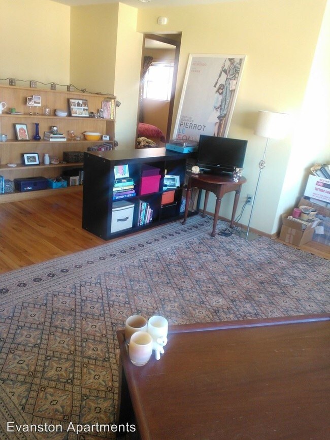 Foto del edificio - 4913-4913 Evanston Ave N