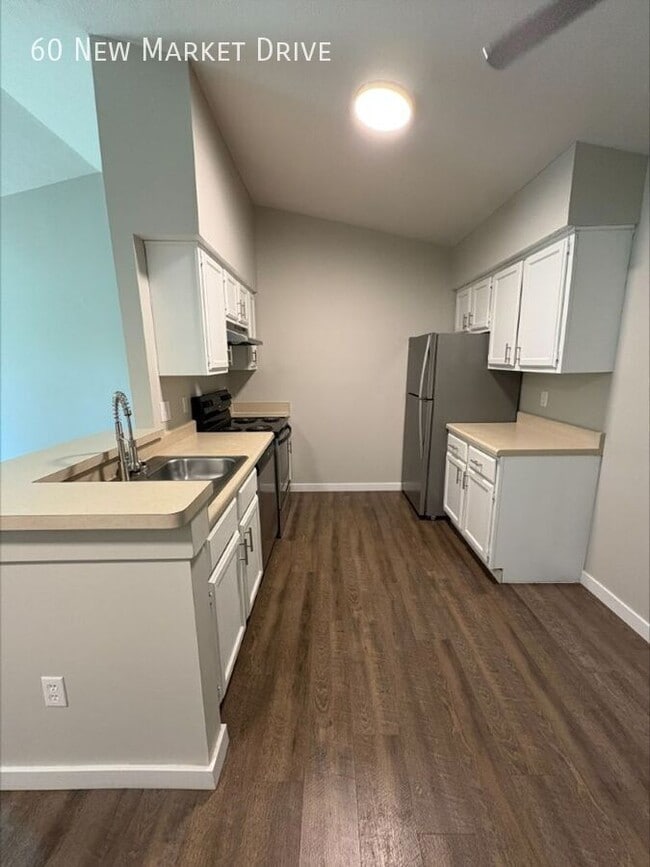 Building Photo - 60 New Market Dr