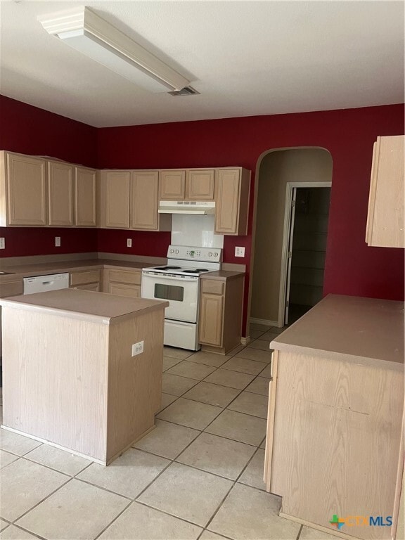 Building Photo - 219 San Saba