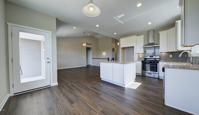 Building Photo - 2099 Steelwood Dr
