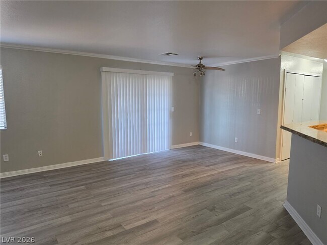 Foto del edificio - 8600 W Charleston Blvd