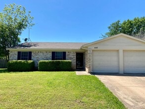 Building Photo - 440 Black Oak Ln
