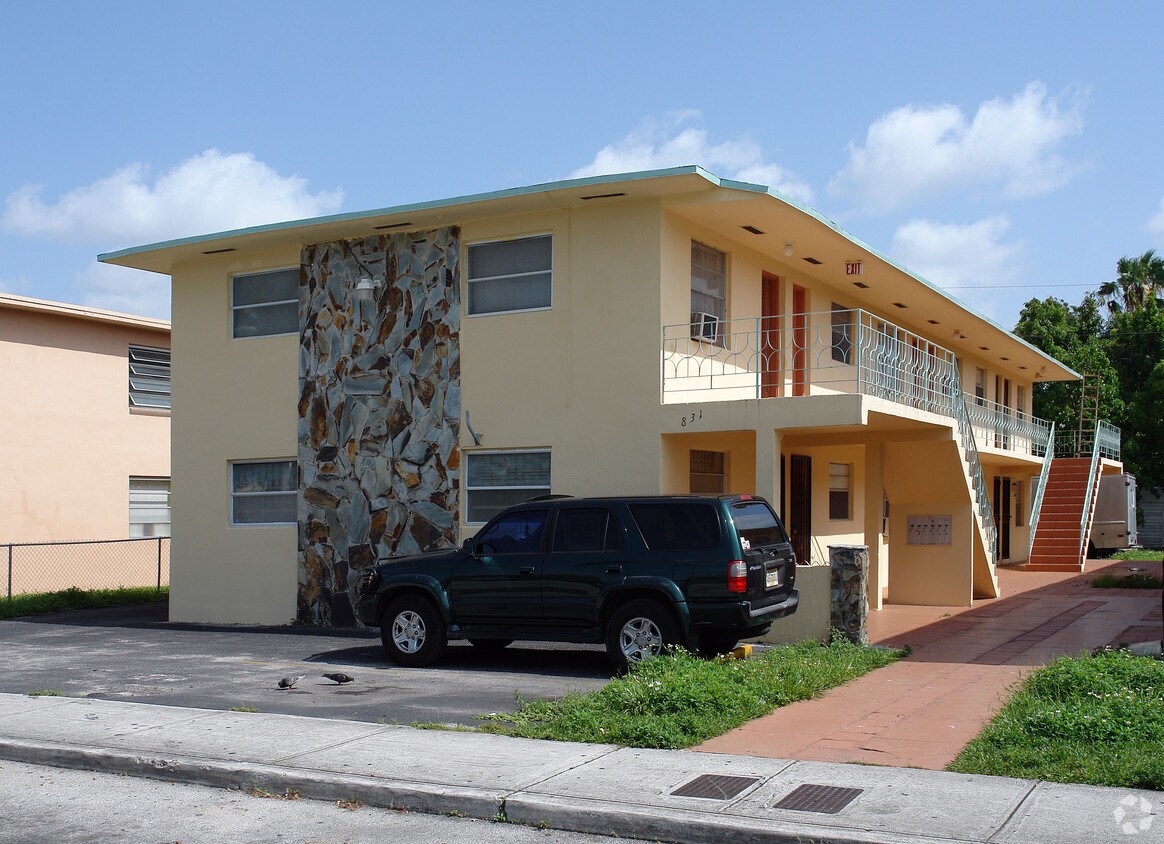 Primary Photo - Riverpark Apartments