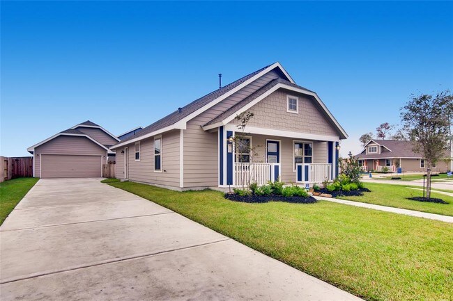 Building Photo - 15723 Crosby Hall Dr