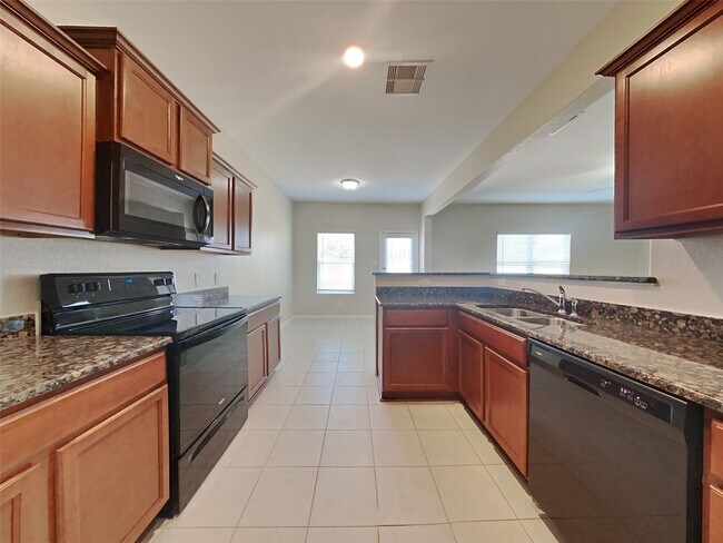 Building Photo - 692 Totem Trail Dr