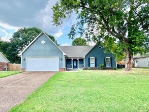 Building Photo - 3063 Lauren Dr