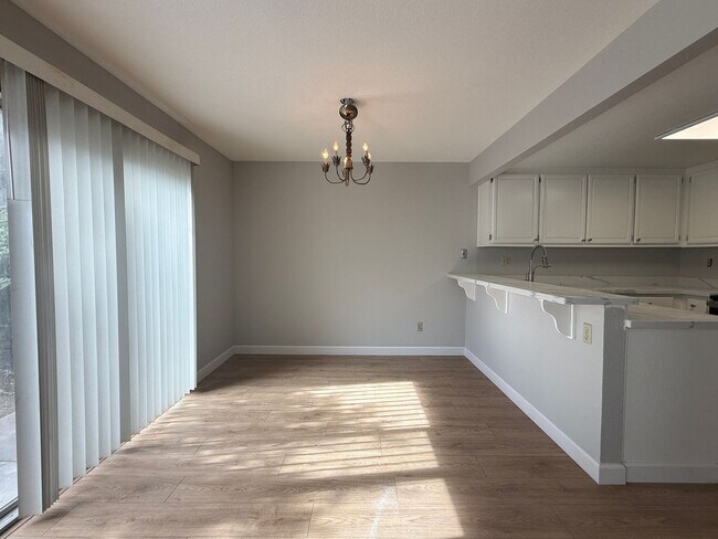Building Photo - Bright & Remodeled 3 Bedroom 2.5 Bath Home in North San Jose