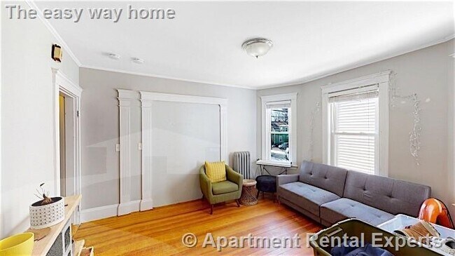 Building Photo - 243 Summer St