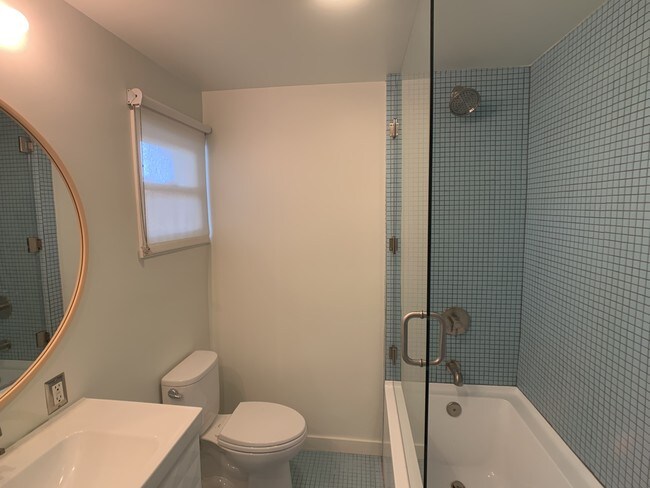 Foto del edificio - 4317 Westlawn Ave