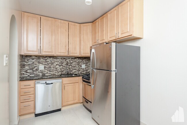Foto del edificio - 1824 N Lincoln Park W