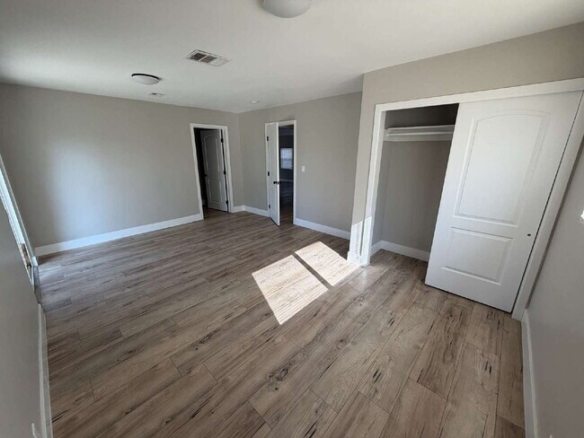 Foto del edificio - Modern Comfort Meets Timeless Charm