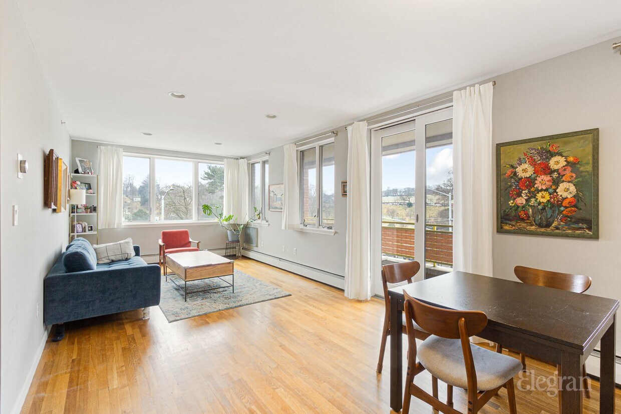 Foto principal - 811 5th Ave