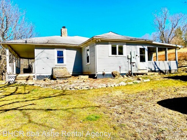 Building Photo - 2 br, 2 bath House - 3902 Grassy Creek Rd.