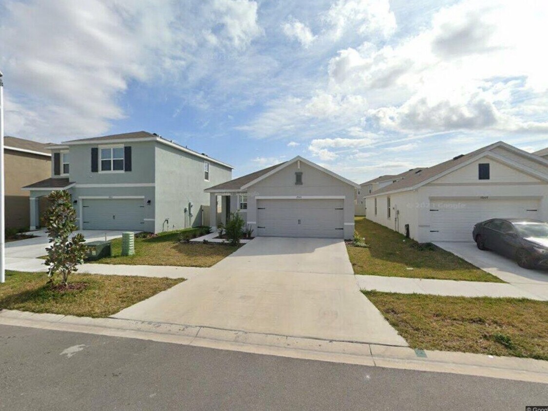 Foto principal - 3 Bedroom Single Family Home in Wimauma