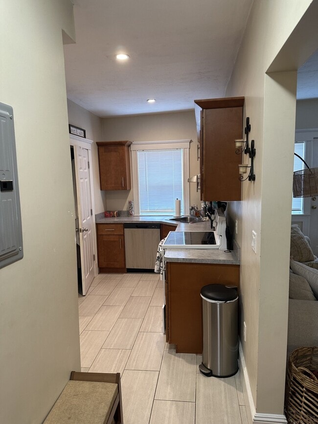 Building Photo - 384 Neponset Ave
