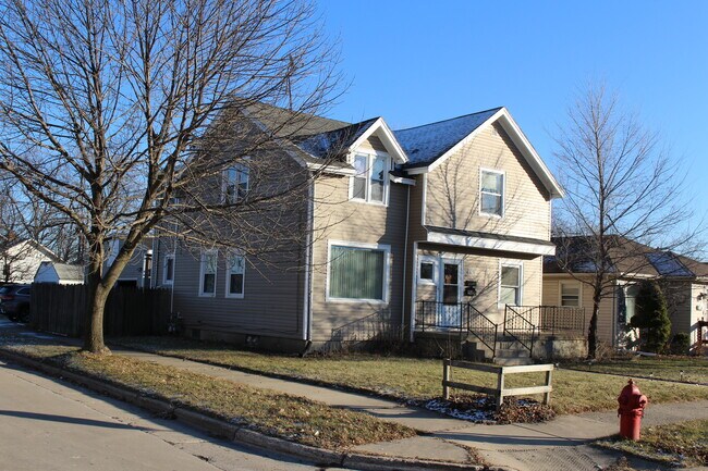 Front view of property - 6703 35th Ave