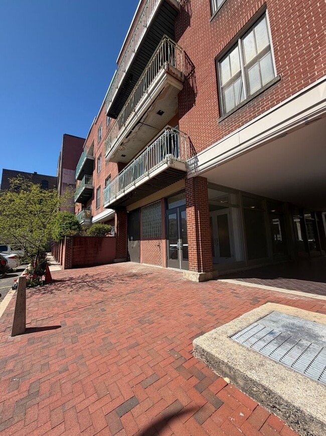 Photo - 102 Church St Apartment