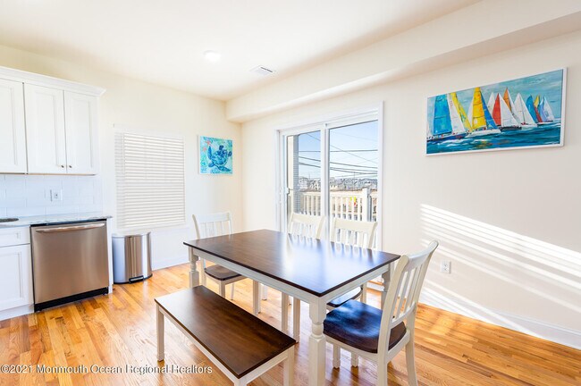 Building Photo - 1515 Ocean Terrace