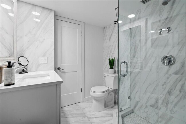 Foto del edificio - 1630 N Ocean Blvd