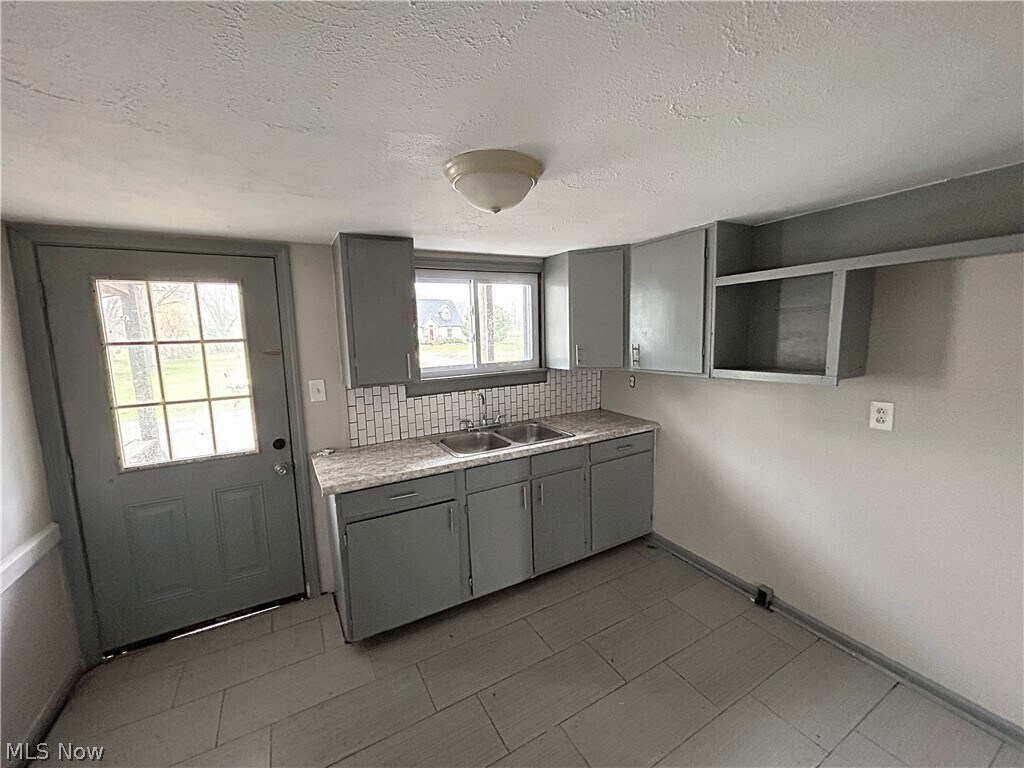 5037 Wilson Sharpsville Rd Unit 5, Fowler, OH 44418 Room for Rent in