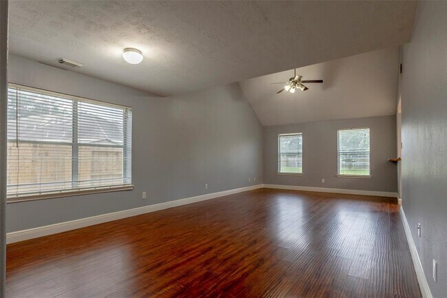 Building Photo - 20107 Parkstone Bend Ln