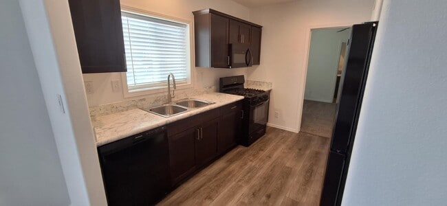 Building Photo - 4487 E Lake Mead Blvd
