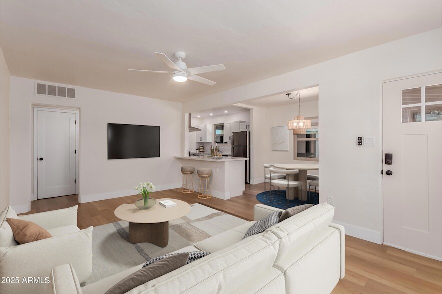 Foto principal - 1821 W Roma Ave