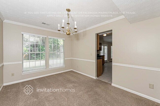 Foto del edificio - 495 Meadowfield Ct