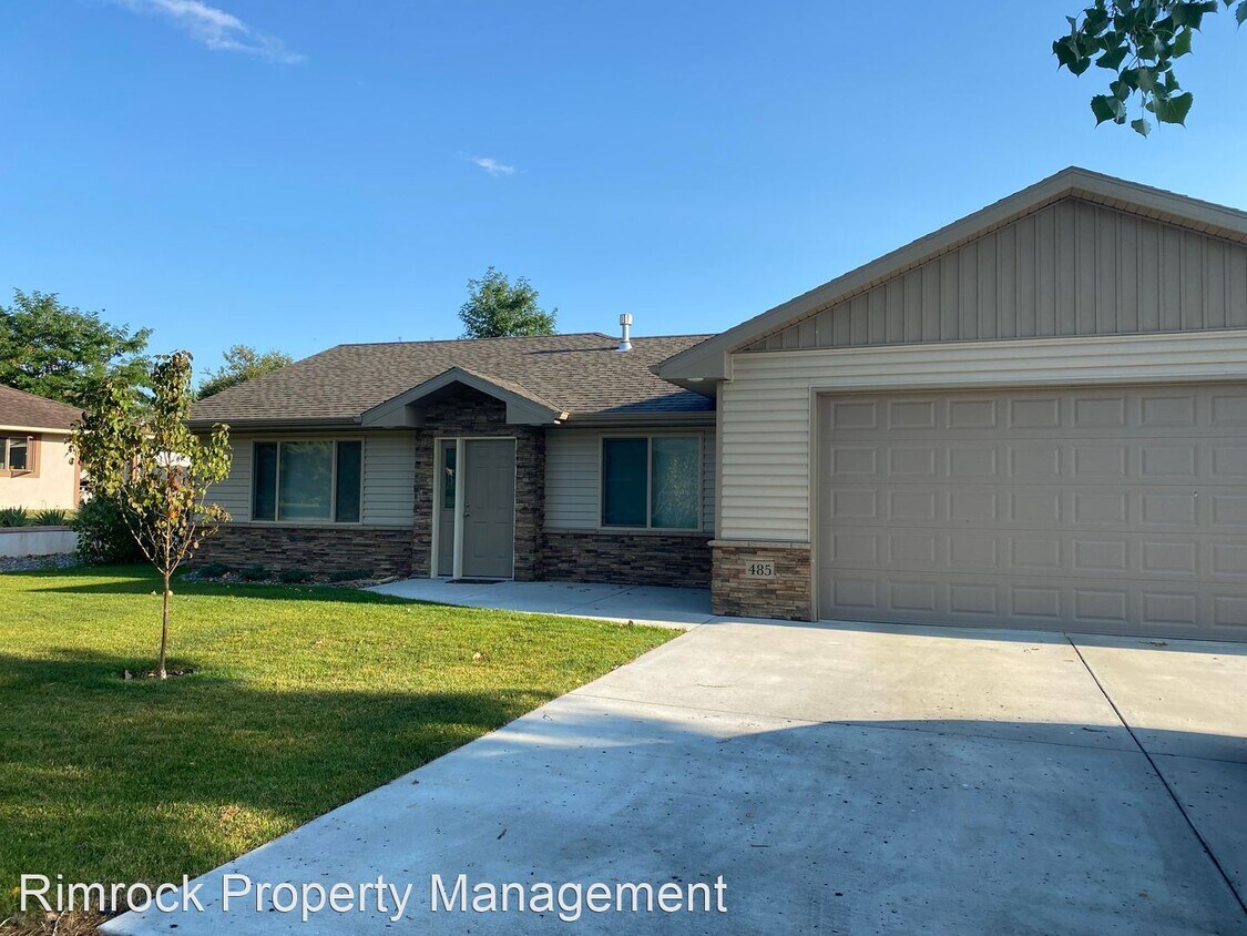 Primary Photo - 2 br, 1 bath House - 485 N Lakeview Dr