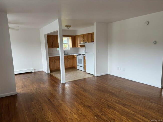 Building Photo - 1A Orchard Hill Cir