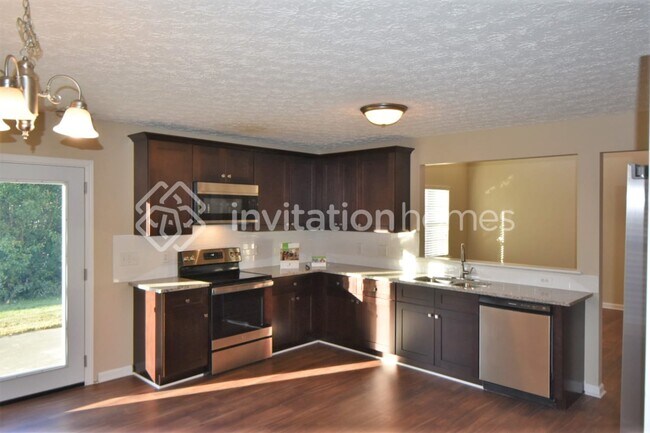 Building Photo - 3102 Forrestal Dr