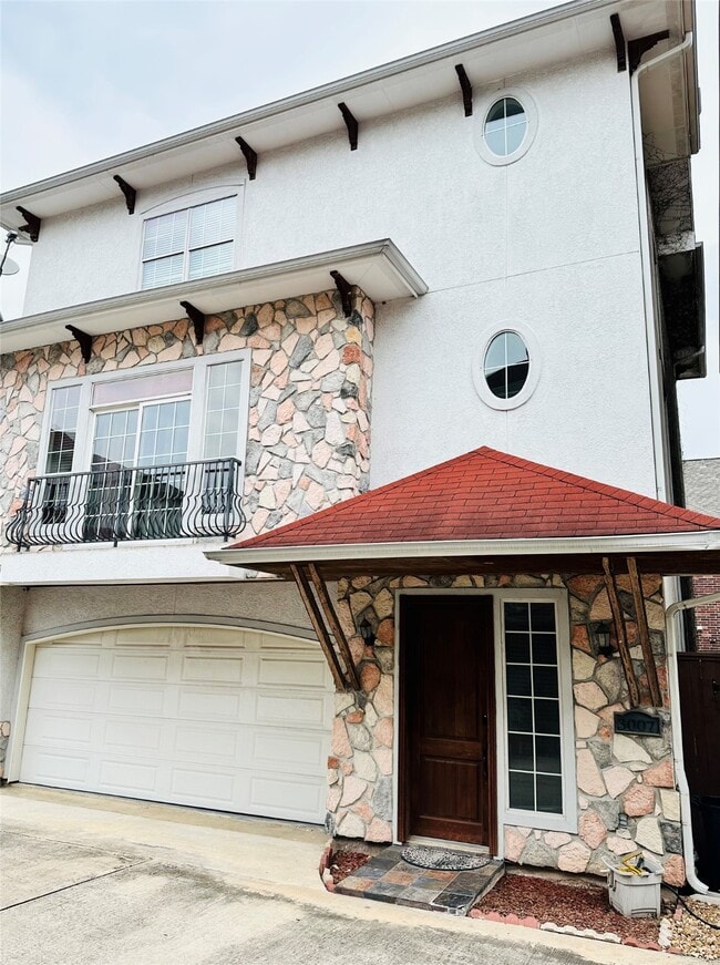 Building Photo - 6324 Fairdale Ln