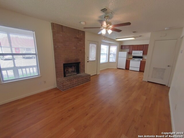 Building Photo - 6345 Queens Castle Dr