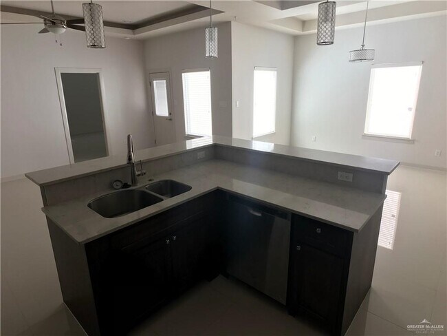 Building Photo - 27 N 51st St