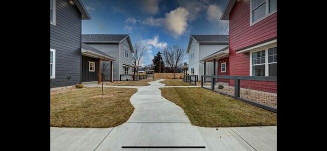 Building Photo - Springfield's first pocket neighborhood!! ...