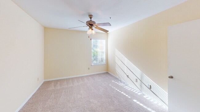 Interior Photo - Arbors at Lee Vista