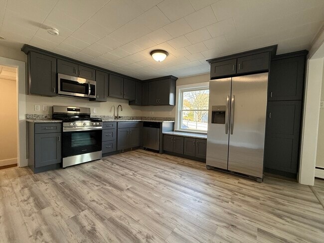 Foto del edificio - 866 Center St