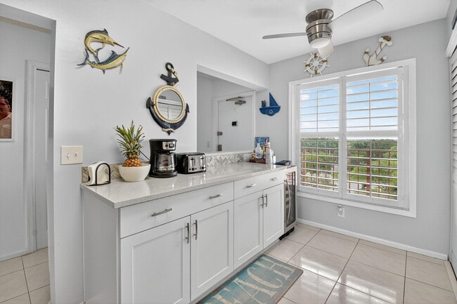 Building Photo - 14527 Bonaire Blvd