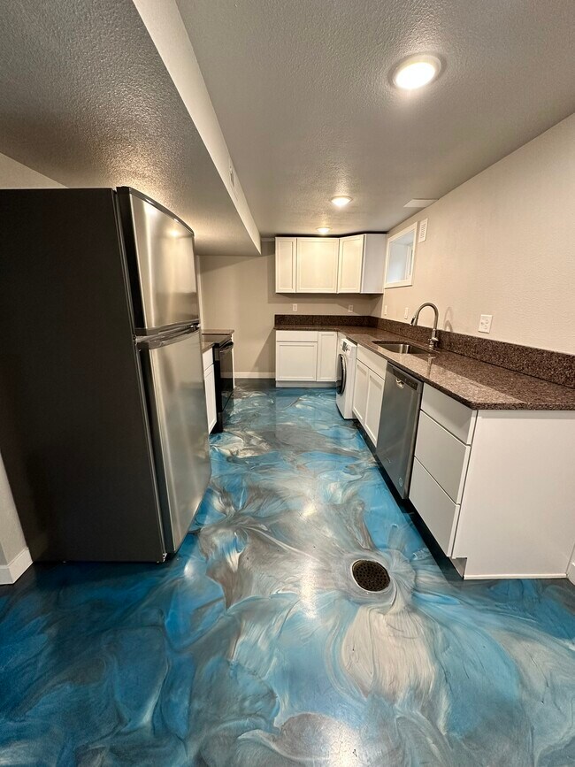 Foto del edificio - 613 Killarney Dr