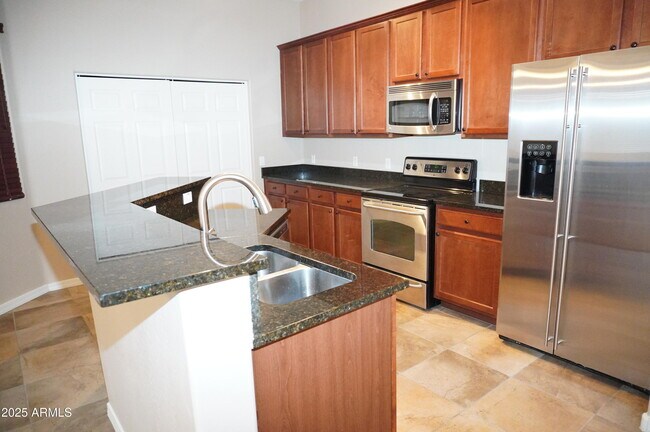 Foto del edificio - 3330 S Gilbert Rd